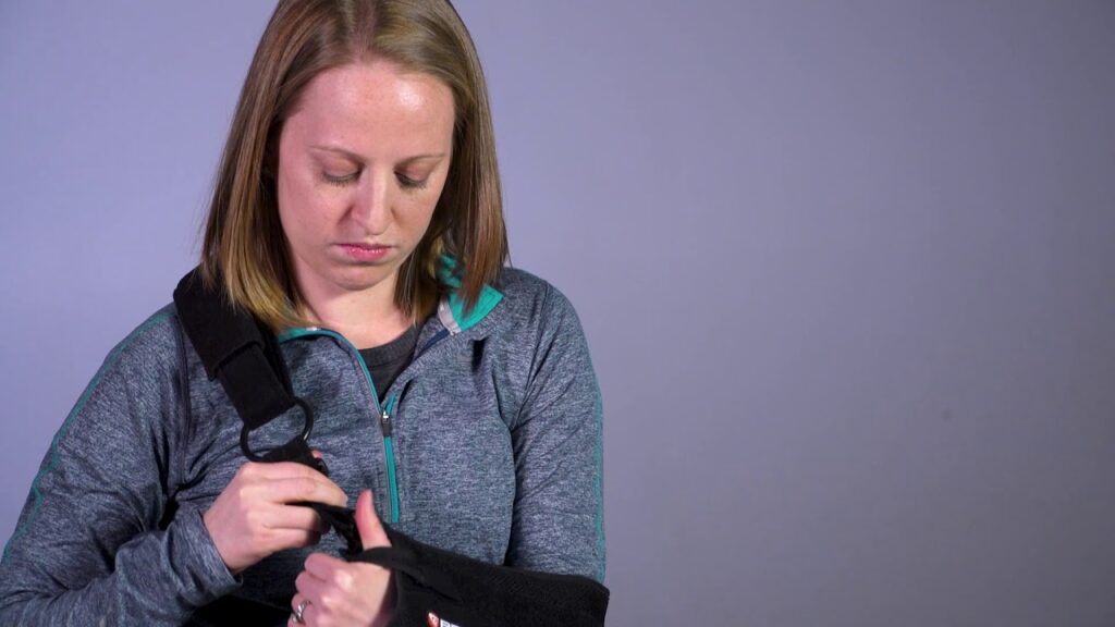 How To Put On An Arm Sling – The Dizaldo Blog!